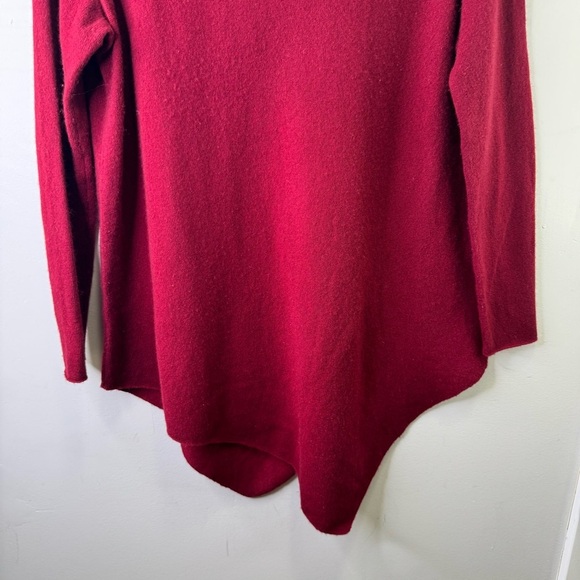 Joie Red Cashmere Wool Scoop Neck Asymmetrical Hem Size Small - Picture 10 of 11